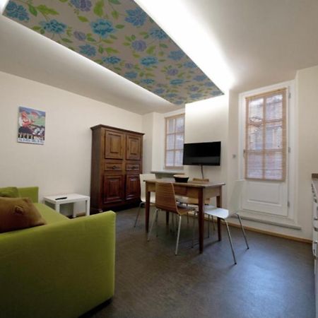 Aymon De Challant Appartement Аоста Экстерьер фото