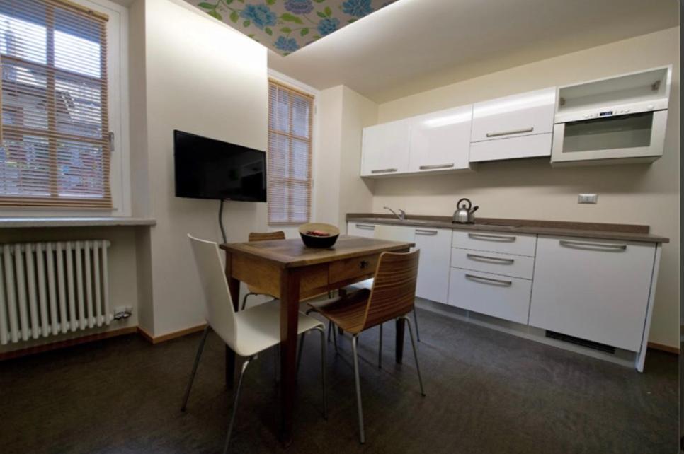 Aymon De Challant Appartement Аоста Экстерьер фото